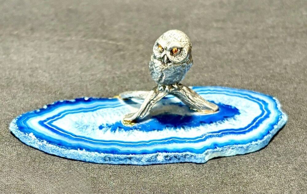 🚨 VINTAGE Beautiful Silver Pewter Owl On Blue Agate Slab Geodes Gems Art 🦉